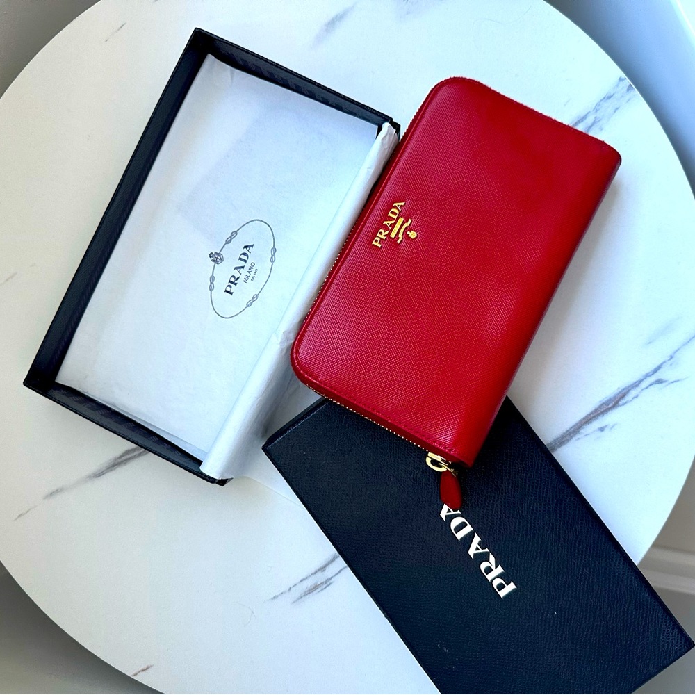 Prada Saffiano leather wallet